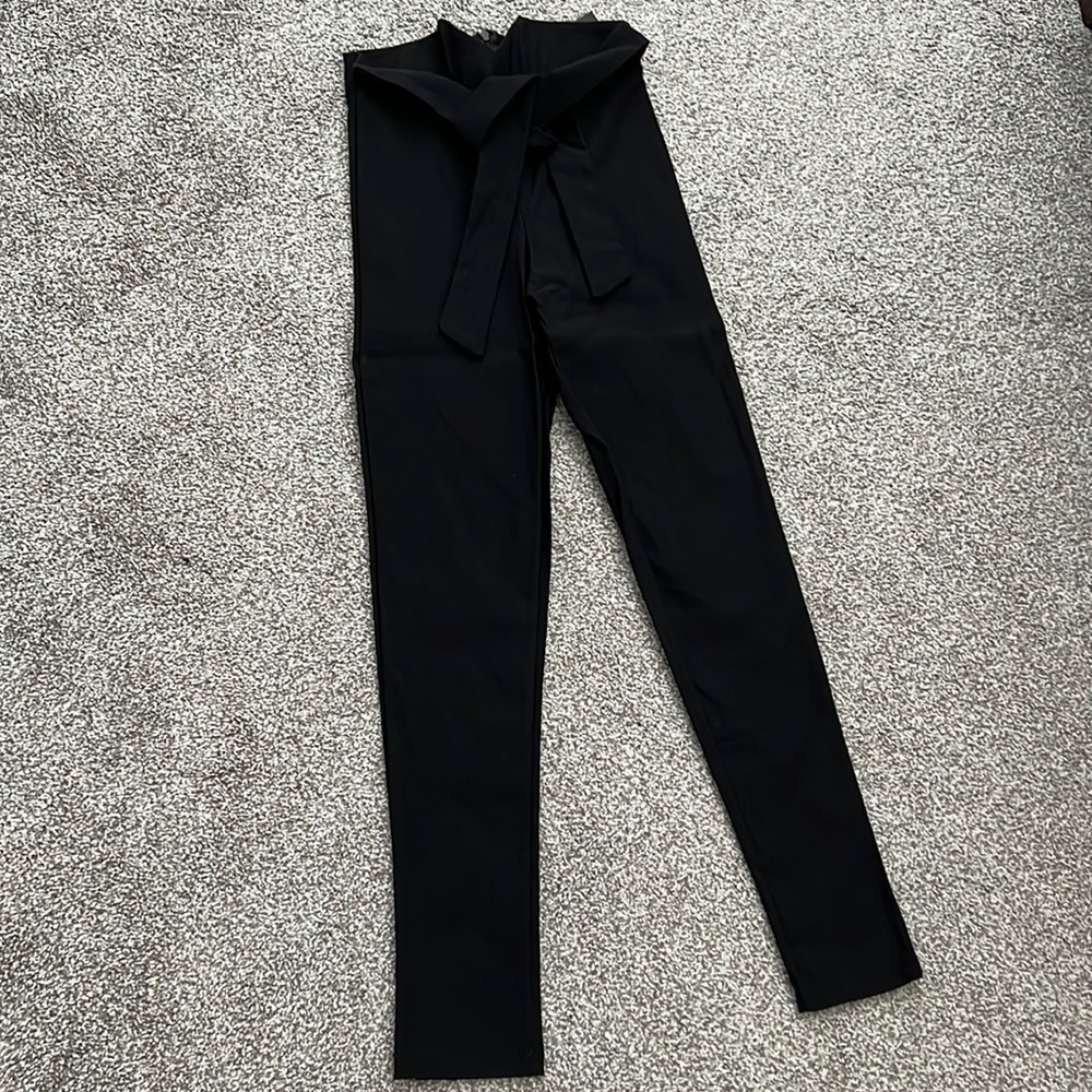 FASHION NOVA high waisted pant